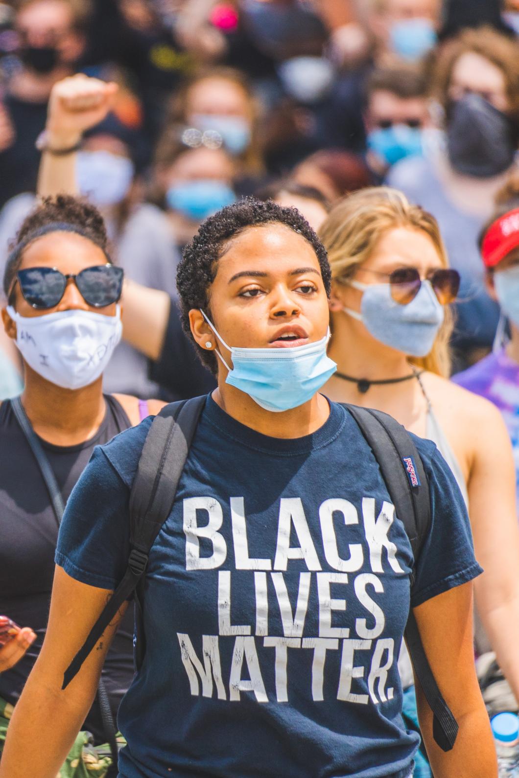 Groep demonstranten tijdens een protest voor Black Lives Matter