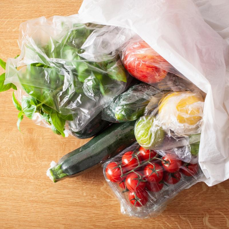 Groenten in een plastic zak